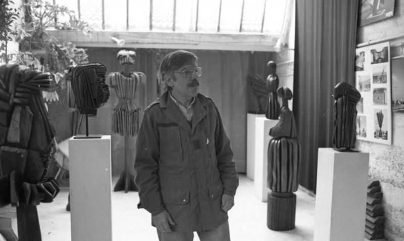 José Subira-Puig dans son atelier, Fontenay-sous-Bois, 1990