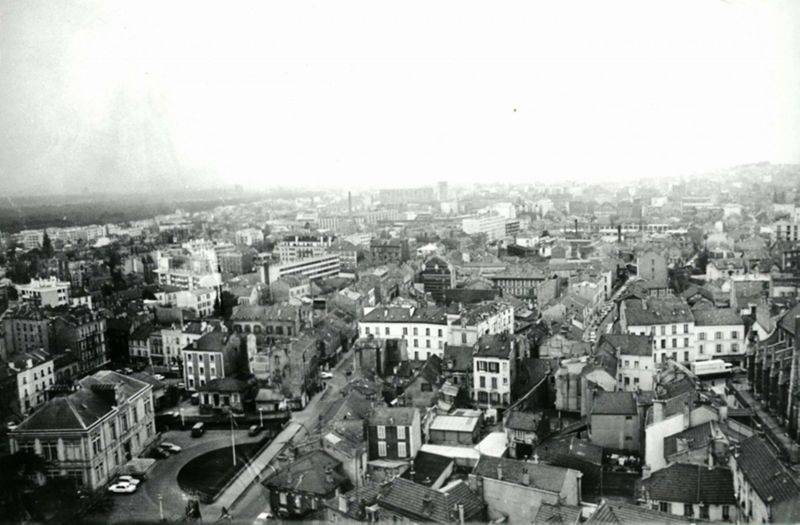 Vue aérienne de l'îlot de l'ancienne mairie, années 70