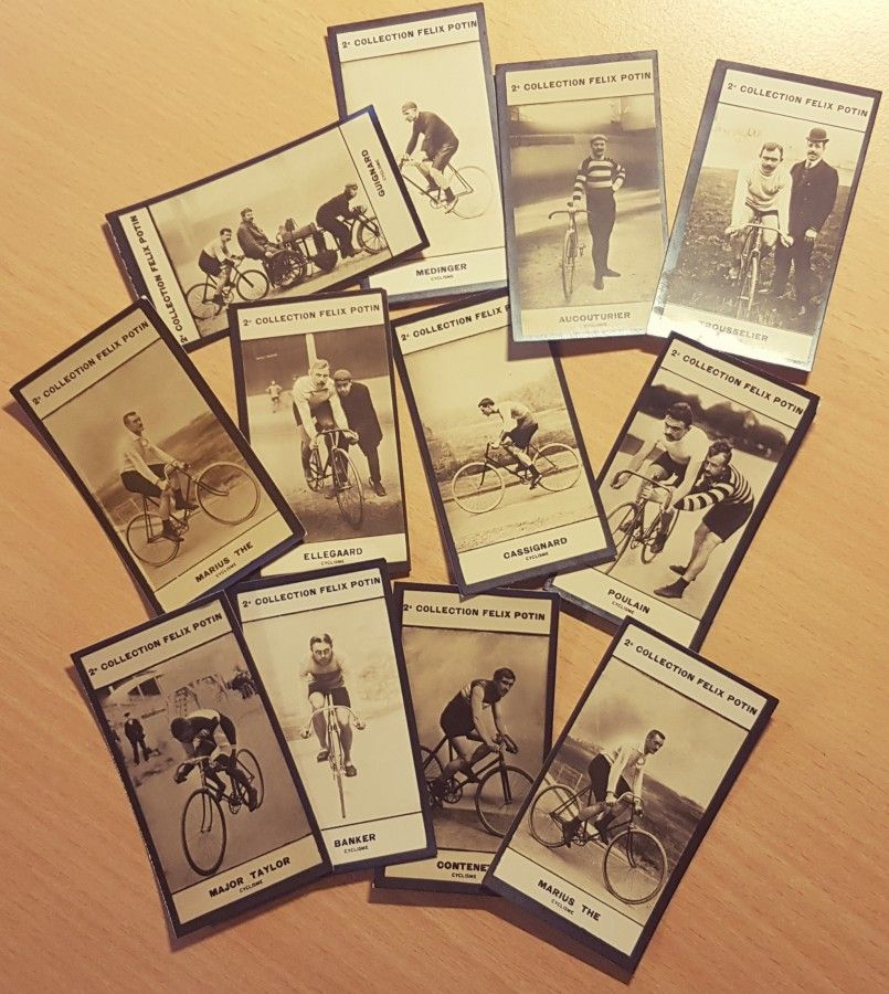 Une collection de cyclistes 
