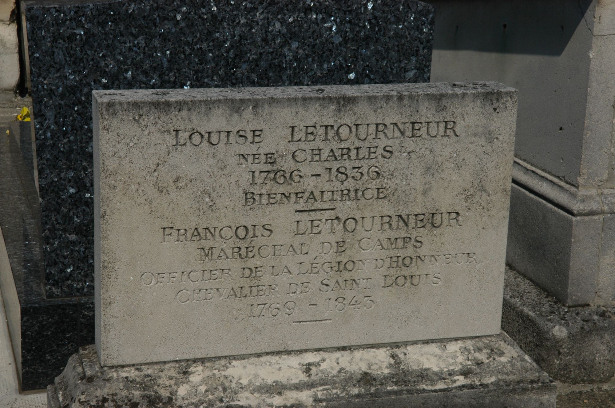Stèle du Général Letourneur et de son épouse
