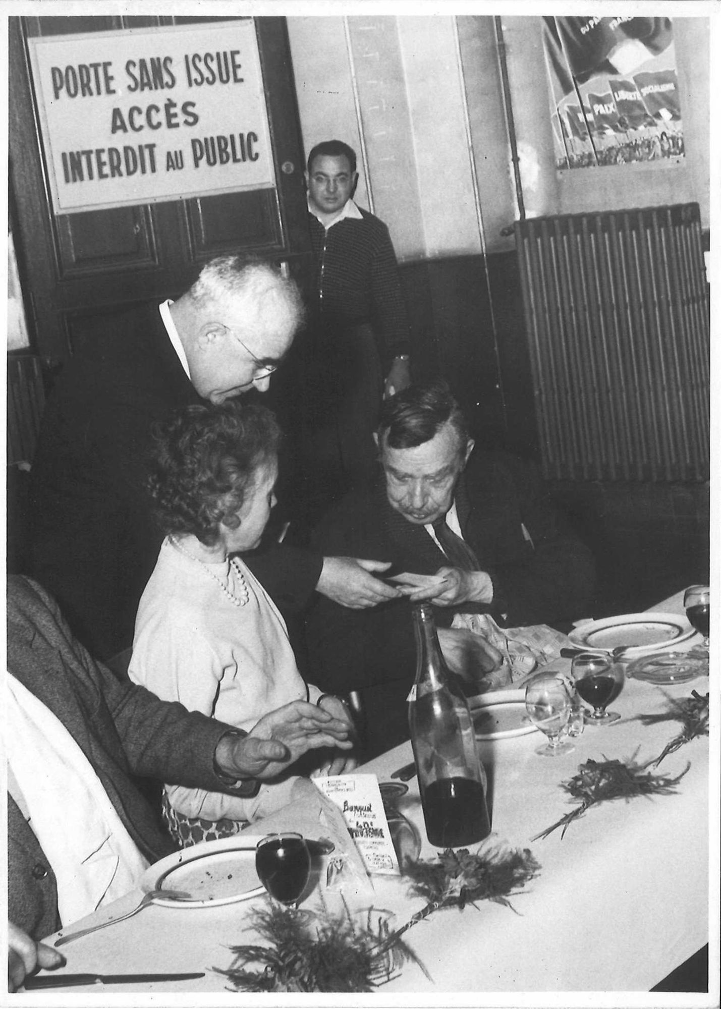 Charles Garcia (1905-1965) conseiller général de la Seine et Jules Raveau (1885-1967) militant communiste 