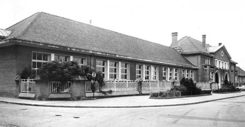 Photographie de l' école primaire Michelet, sans date