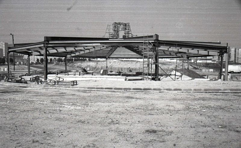 La station du RER A en construction en juin 1976.