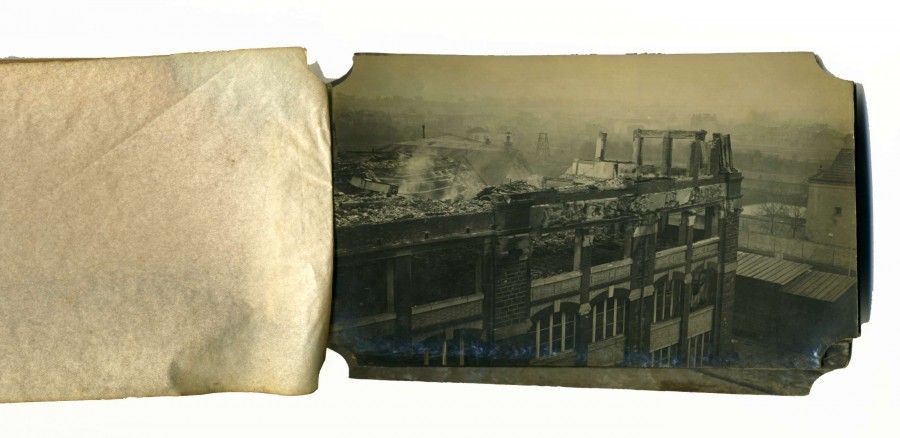 album de photographies de l'incendie du 12 mars 1908 des établissements Gaveau, page 4