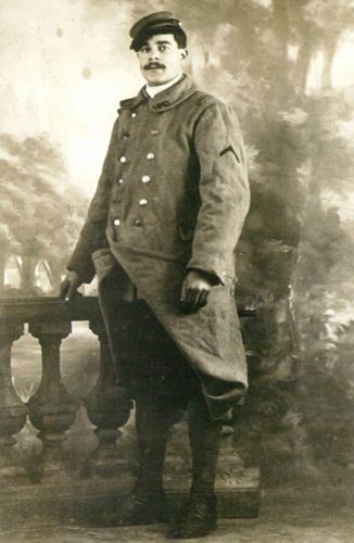 Photographie d'Henri Nottola en uniforme