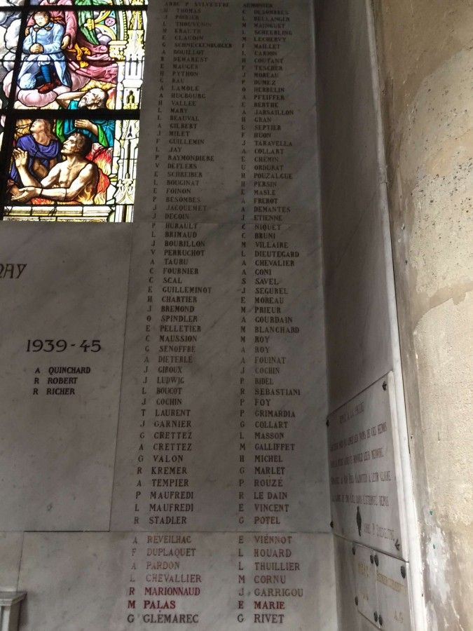 Photographie de l'autel en hommage aux morts de 1914-1918, 2018.