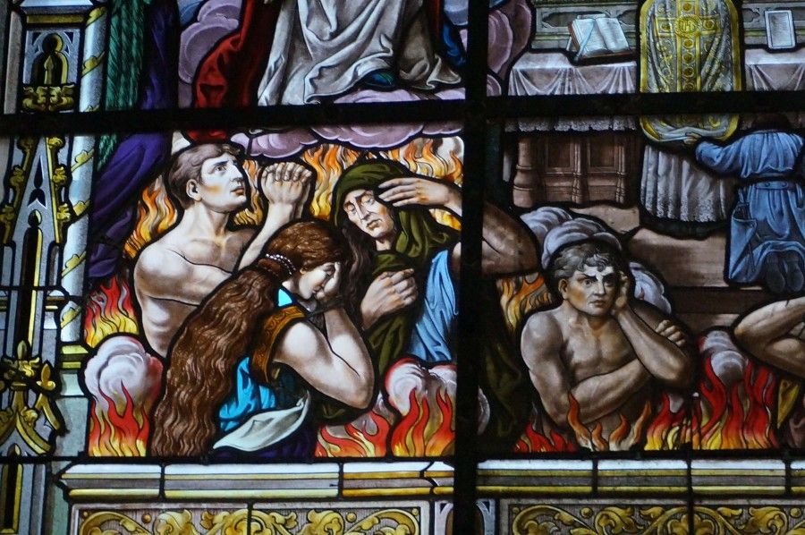 Photographie d'une partie du vitrail commémoratif de la guerre 1914-1918, 2018. 