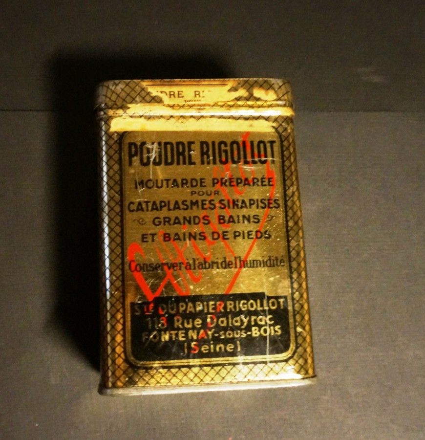 Boites de cataplasmes sinapisés, sans date, (7 x 11 x 5 cm).