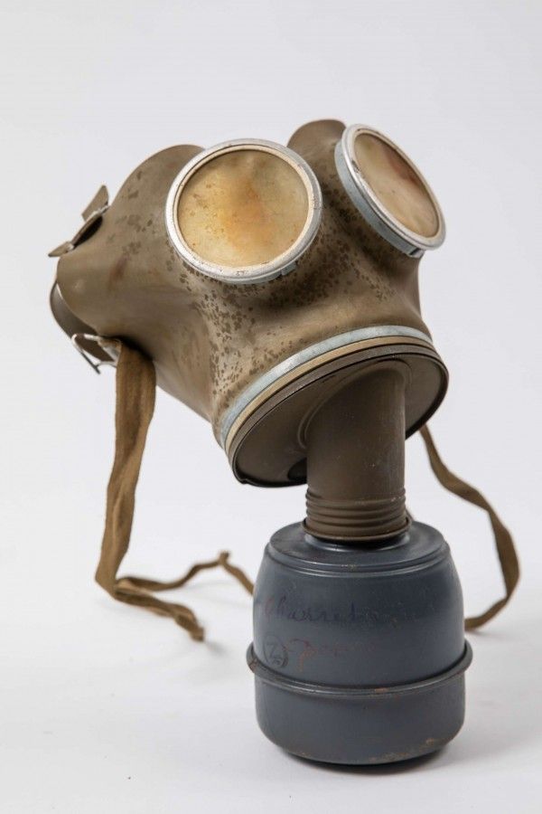 Masque à gaz, archives municipales de Fontenay-sous-Bois