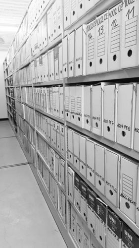 Accès aux archives administratives