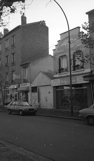 Les noms de voies en V